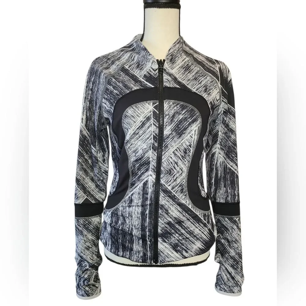 Lululemon Find Your Bliss Jacket •Black / Heatwave White Black / White Size 6
